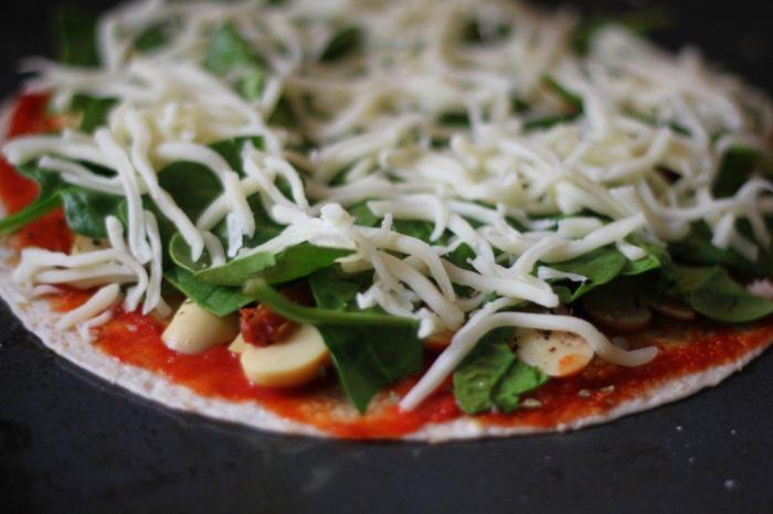 Vegetarian Pizza - Uncooked